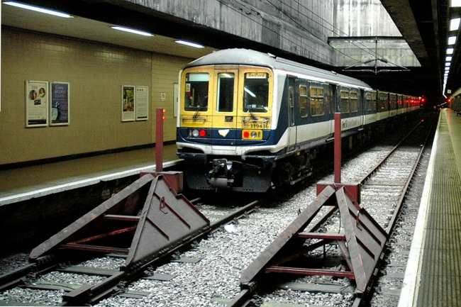319436 at London Moorgate (22/10/07)