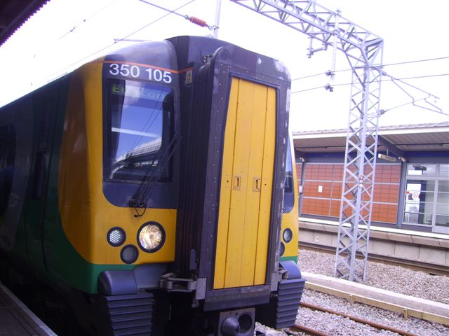 350105