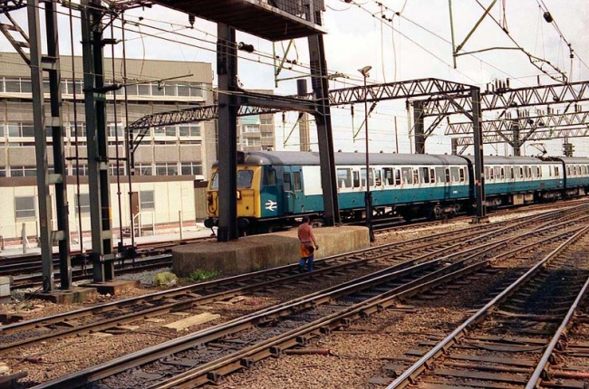 304 029 Manchester Piccadilly 24-07-1991
