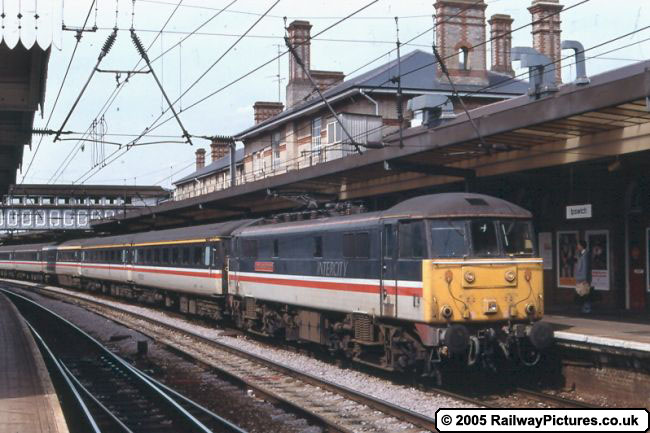 86230 in Intercity Livery at Ipswich station
