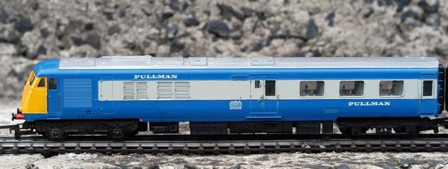 R555 1974 Blue Pullman Power Car