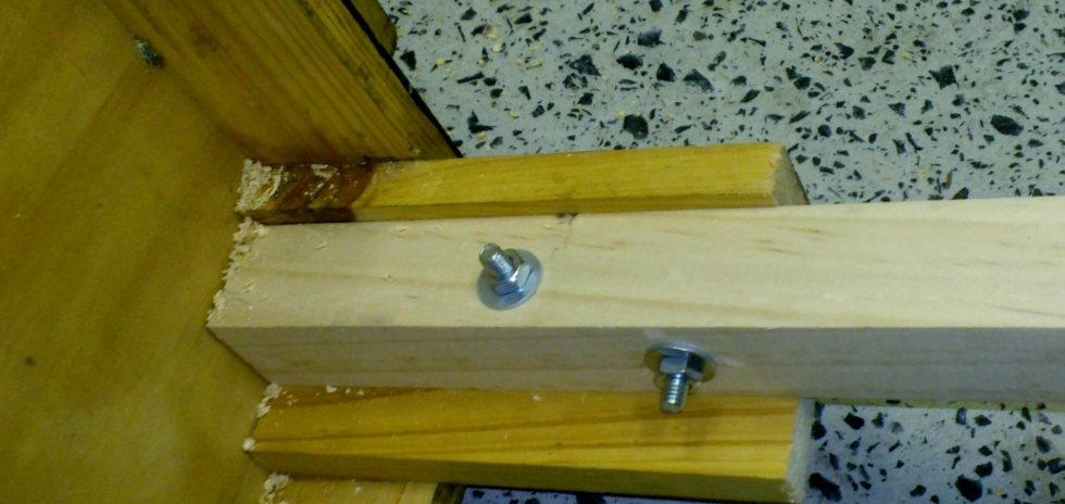leg attachment