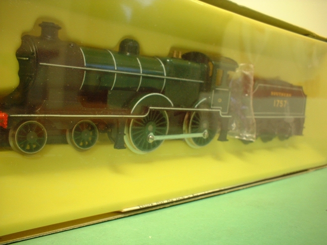 Hornby R.350 L1 Class loco