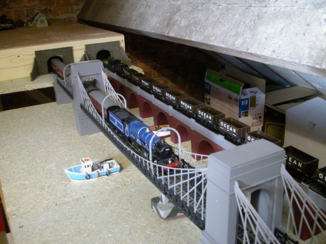 Installing the bridges at Starlingford 03