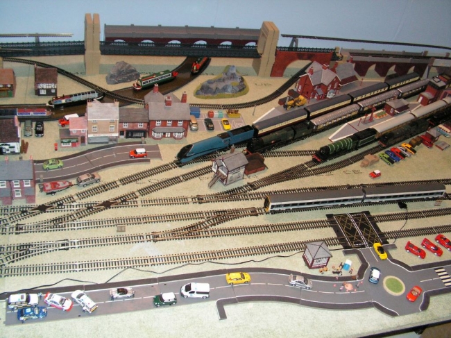Model Railway Canal and Town 2