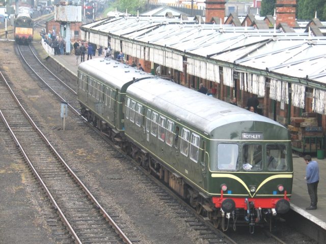 Dmu at platform 1 at GCR