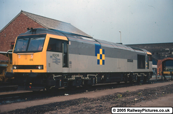 60016 Langdale Pikes