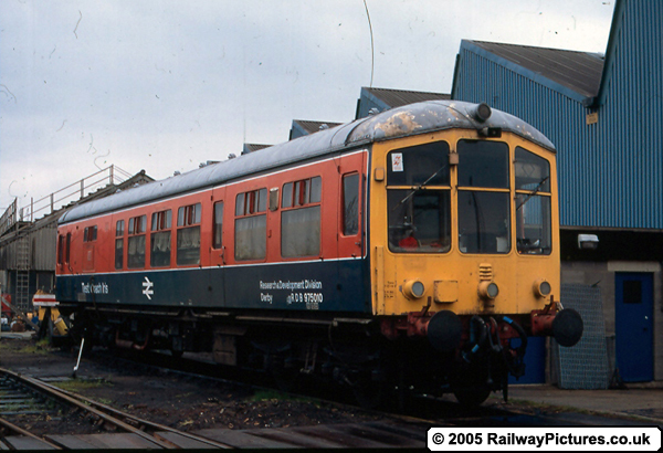 RDB 975010 Test Coach Iris