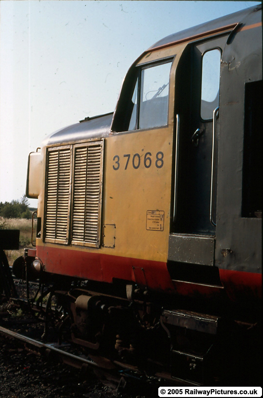 37068 Cab