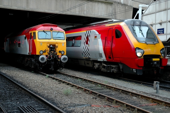 57301 and 221116 at Birmingham New Street (3/11/07)