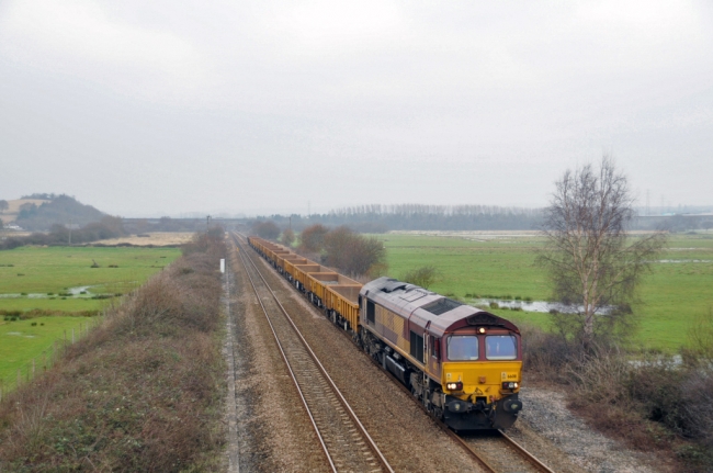 66011 at Exminster (31/1/09)