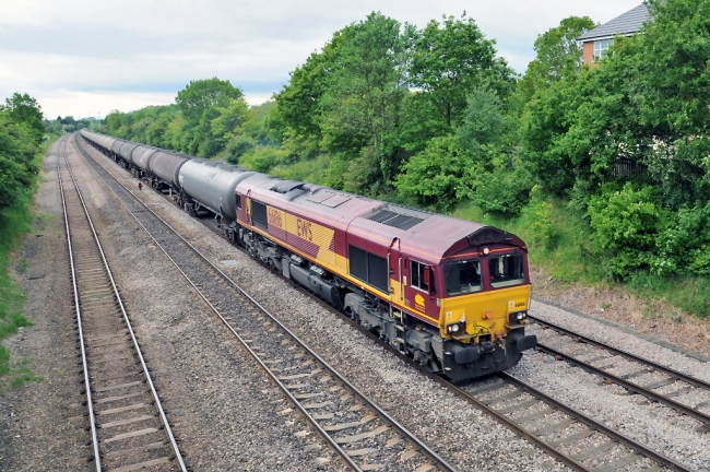 66186 at Bromsgrove (27 May 2009)