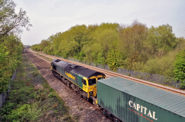 66505 at Upper Wolvercote (23/4/09)