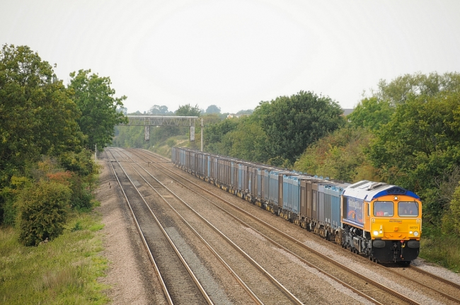 66721 at Cossington (15/9/08)