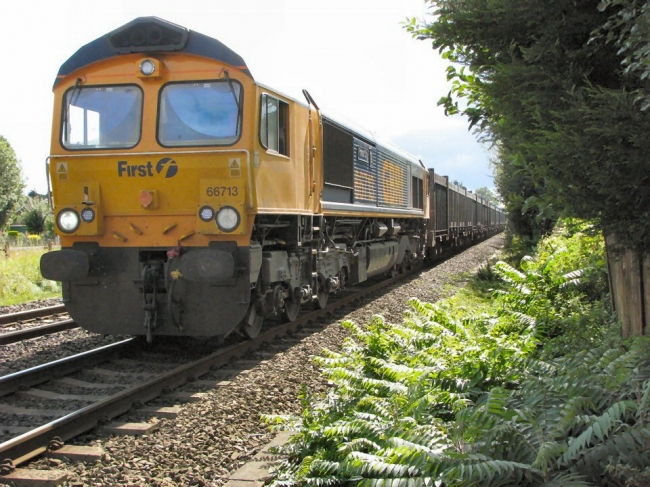 Class 66 713 passing Attenborough