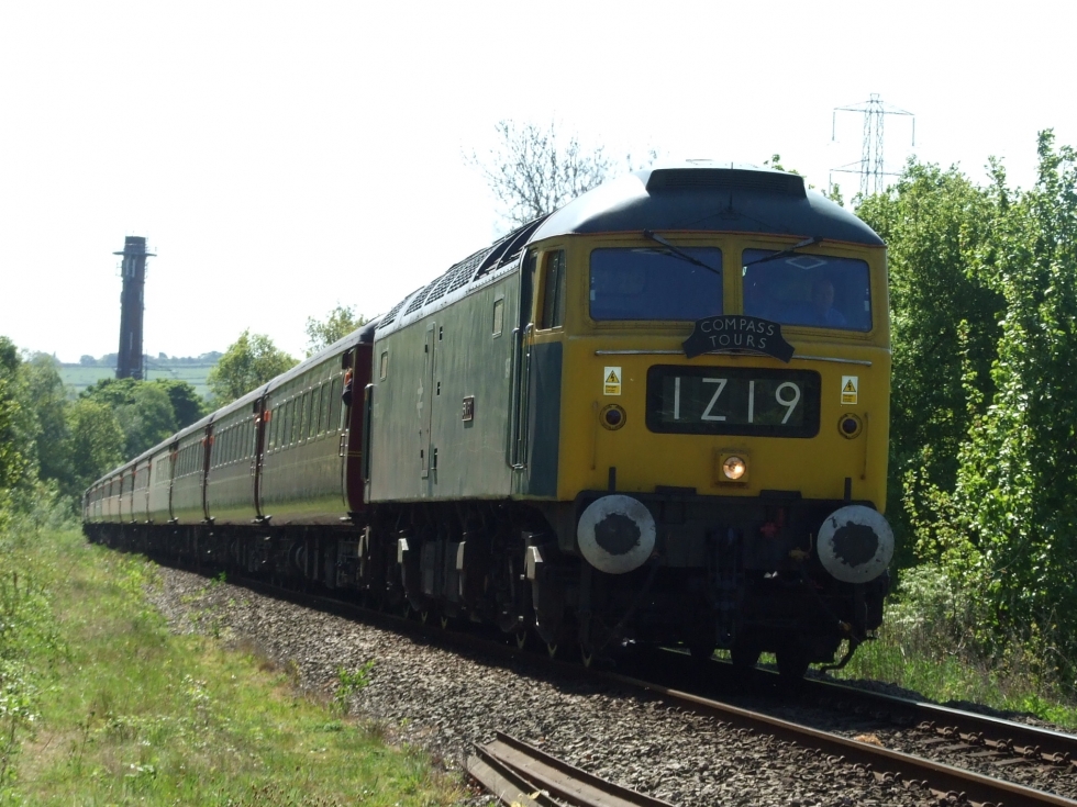 SWIFT passes Bradley Crossing 5th May 2011