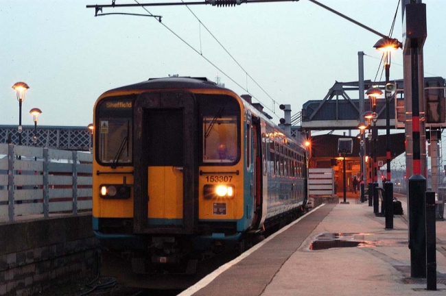 153 307 Doncaster 31-03-2005