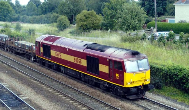 60 058 Monk Fryston 02-08-2003
