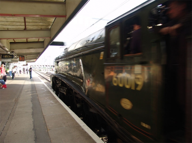 60019 Bittern arrives PBO