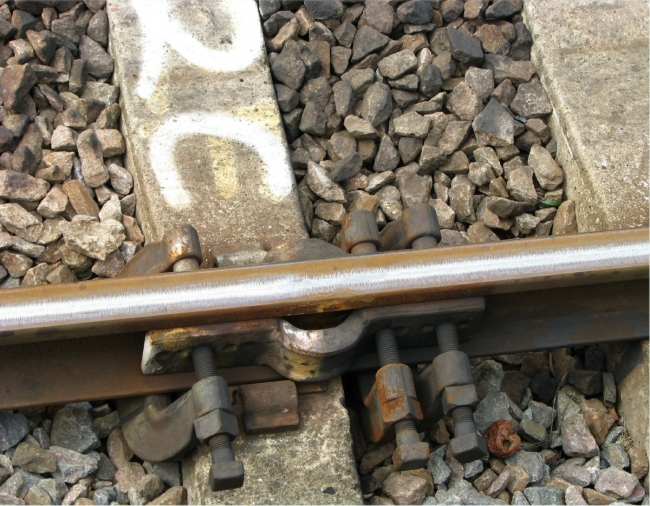 Temporary track repair