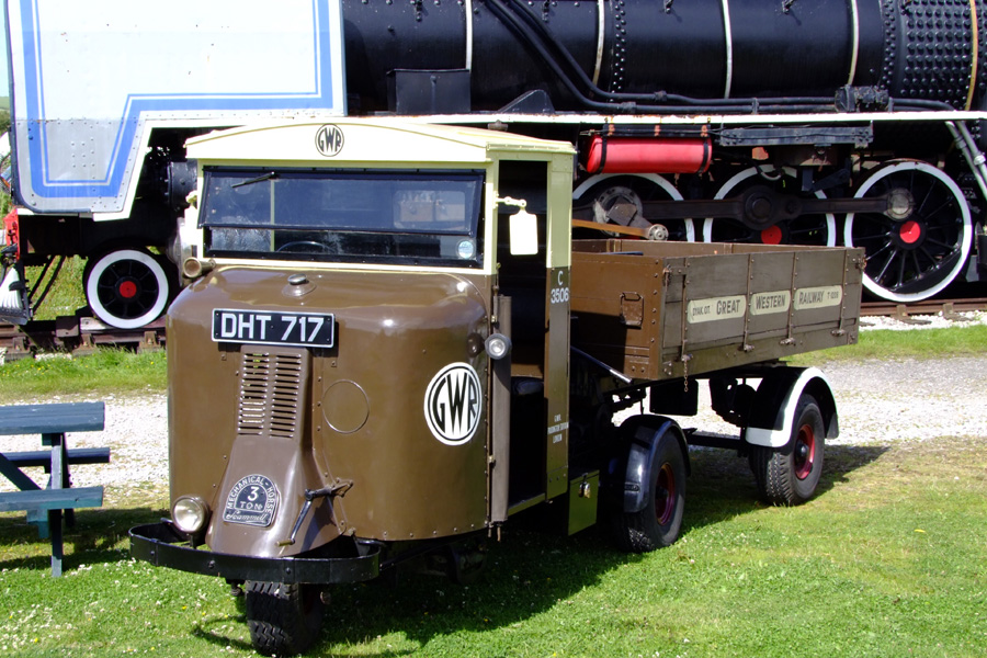 DHT 717